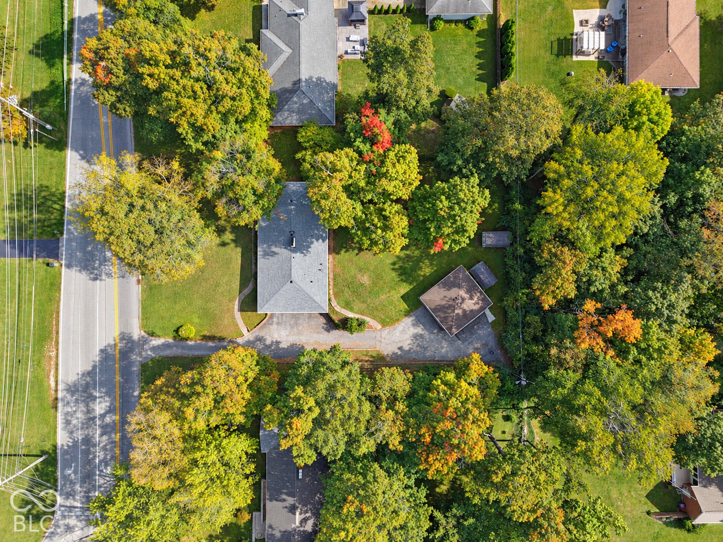 3227 E Southport
