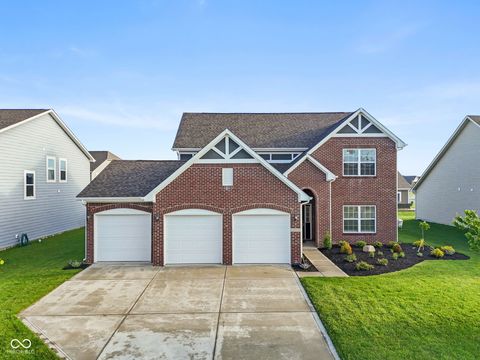 Photo of 6912 W Cedarwood Circle, McCordsville, IN 46055 (MLS # 22100716)