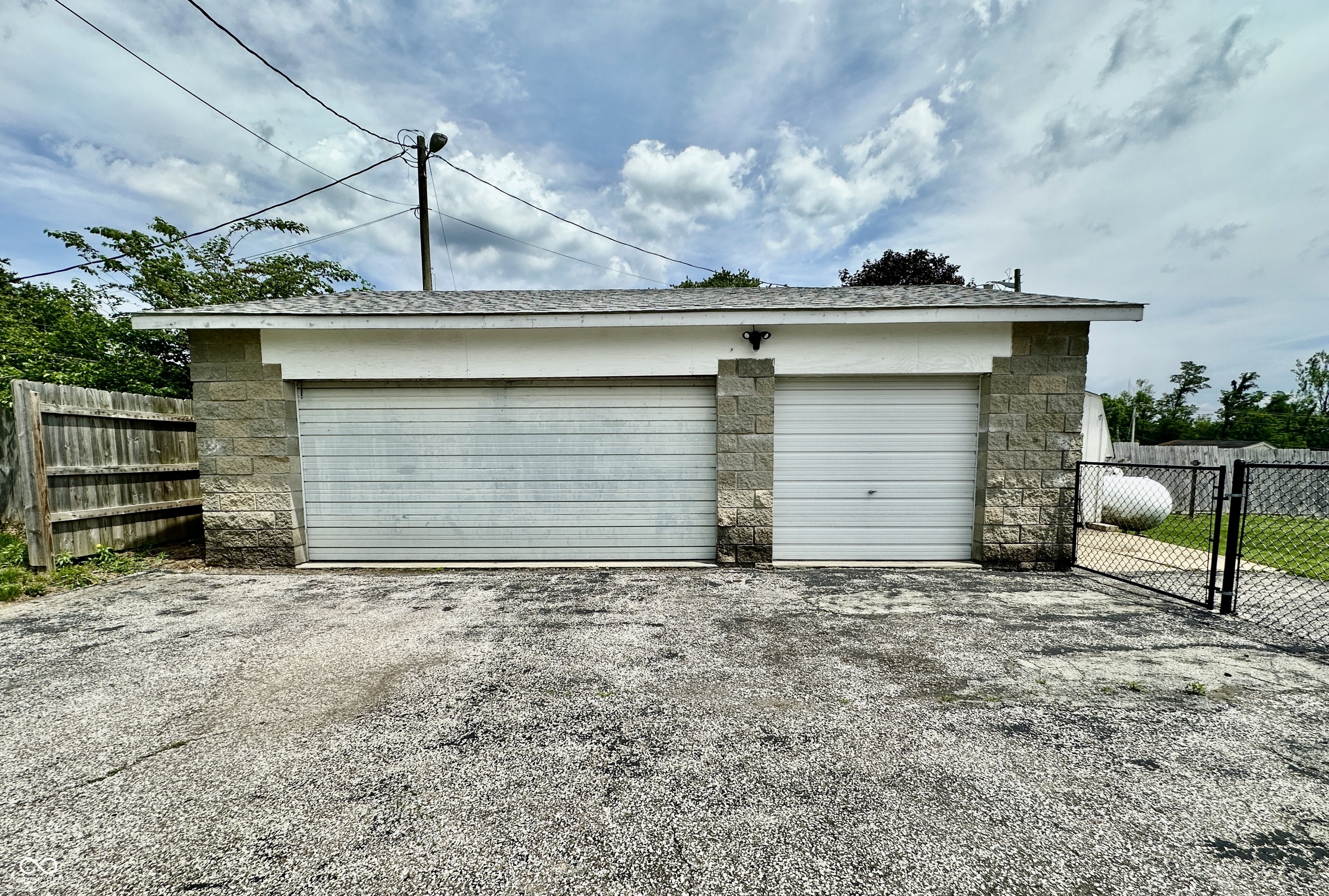 1535 E Shore Drive