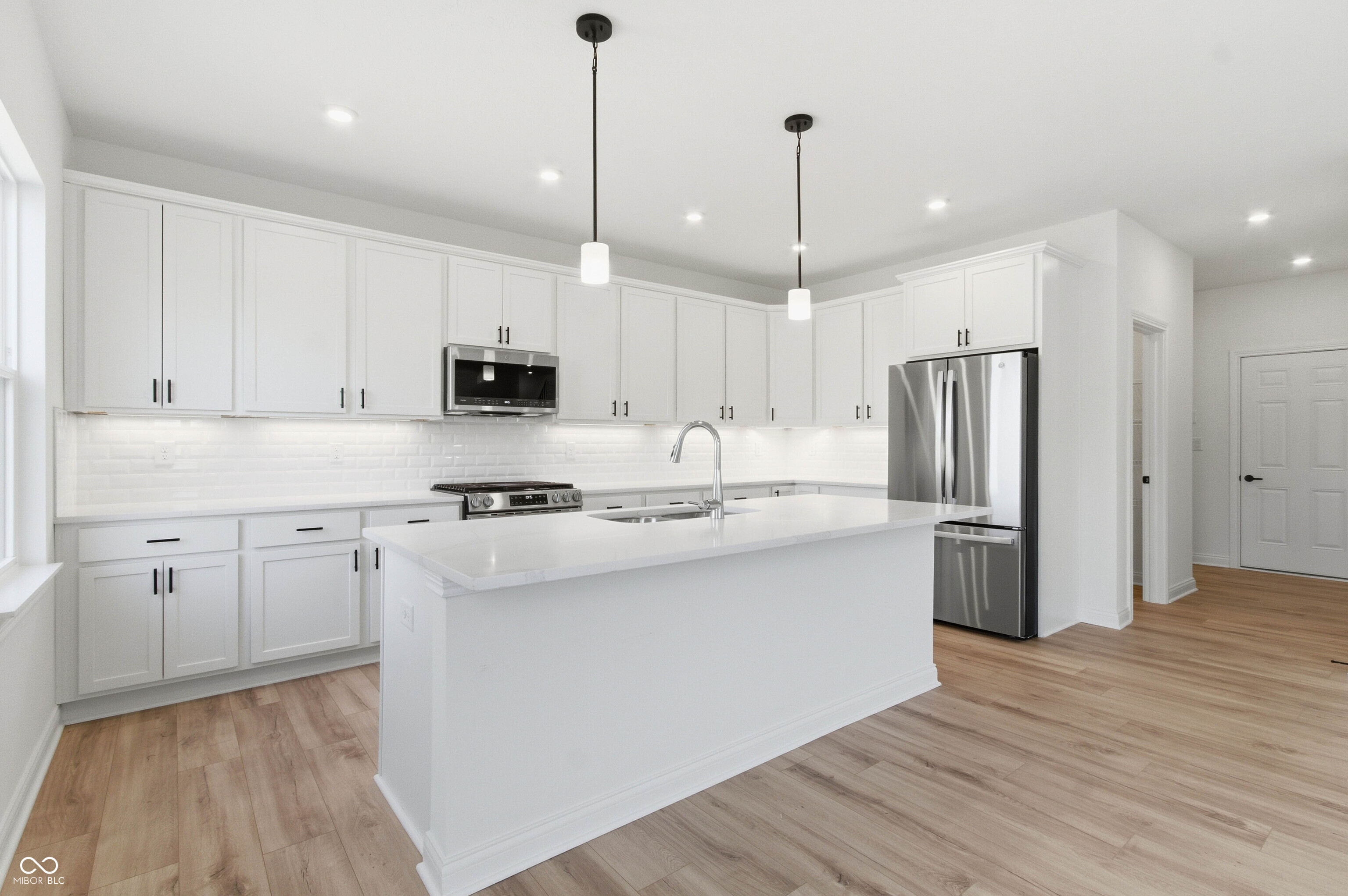 656 Jefferson Valley