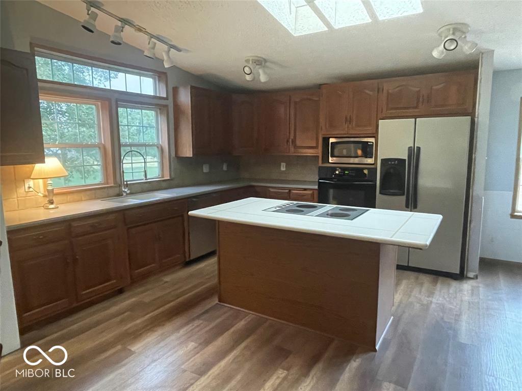 1227 Holmes Road