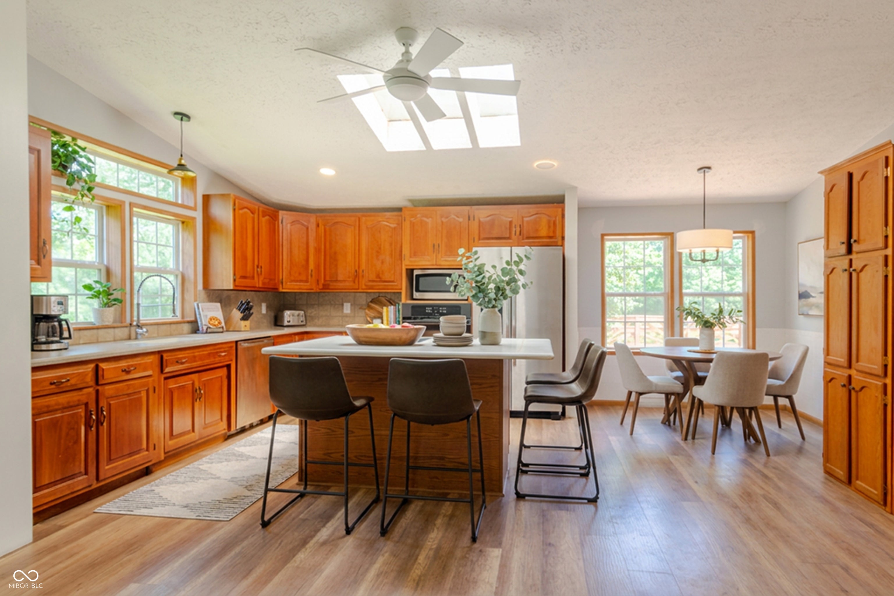 1227 Holmes Road