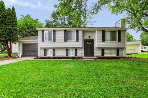 Photo of 908 Coolee Lane, Indianapolis, IN 46229 (MLS # 22108035)