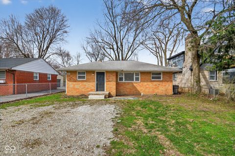 Photo of 4184 N Grand Avenue, Indianapolis, IN 46226 (MLS # 22090202)