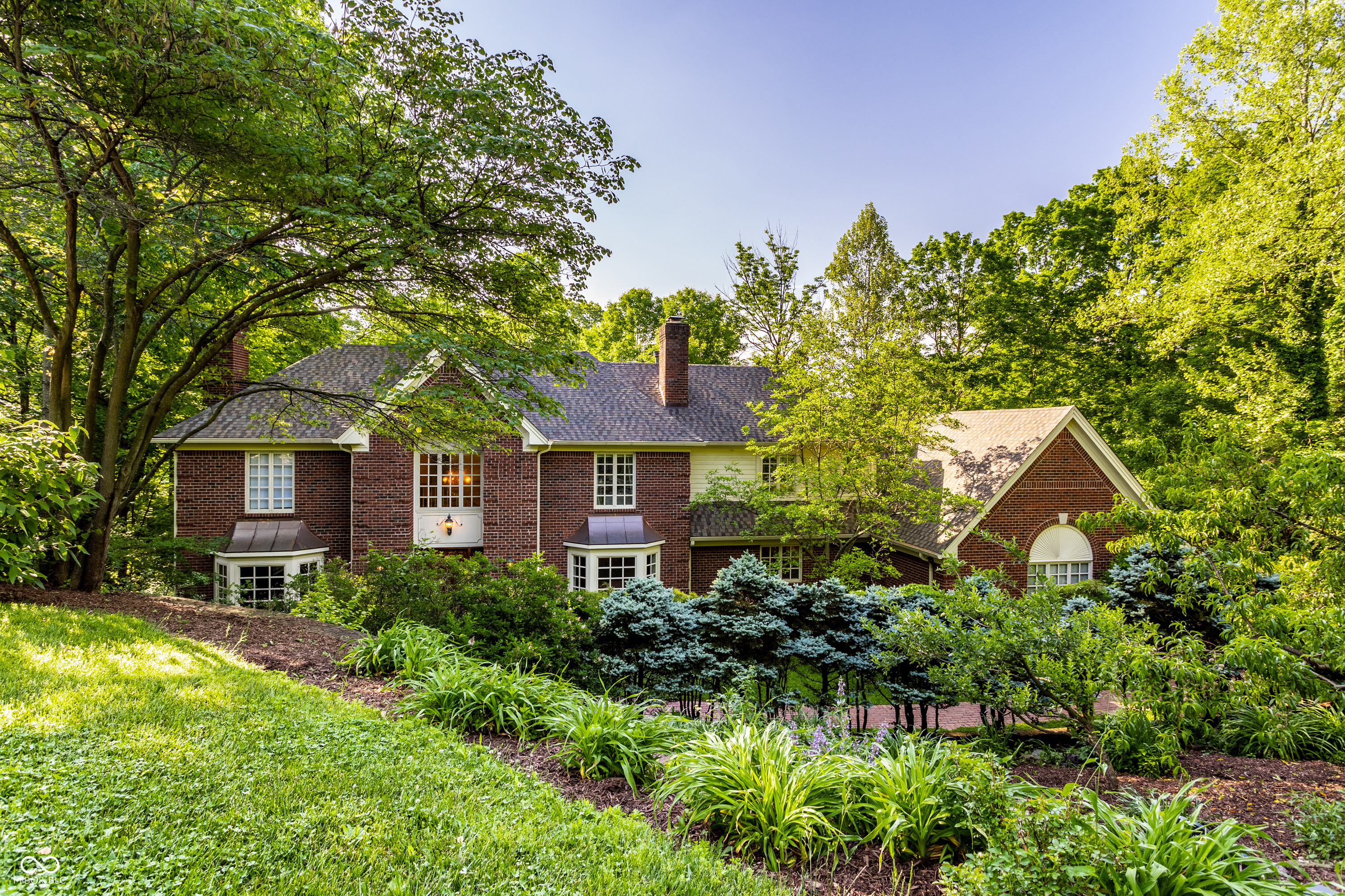 8209 Beech Knoll