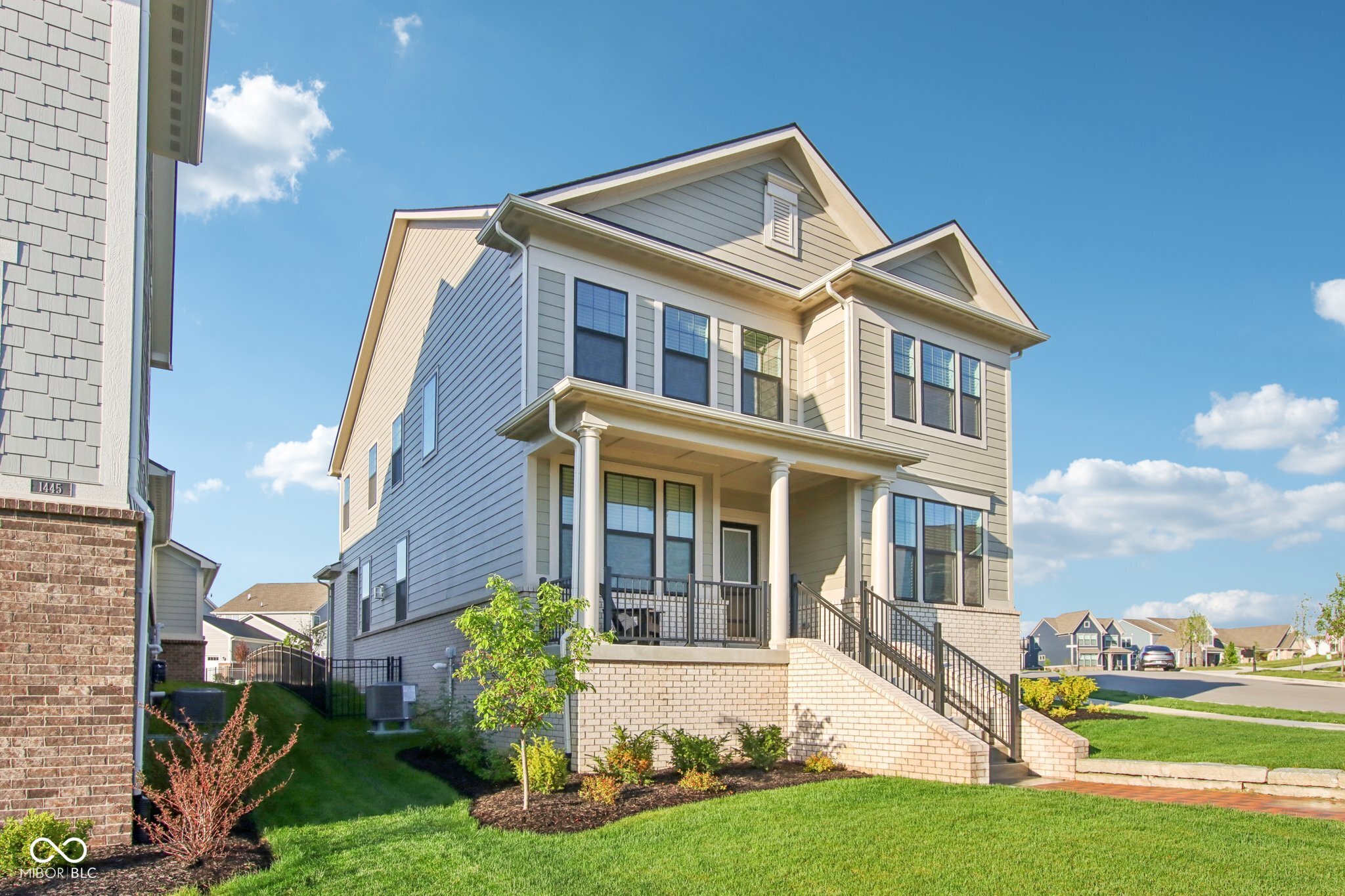 1435 Stonehaven Drive