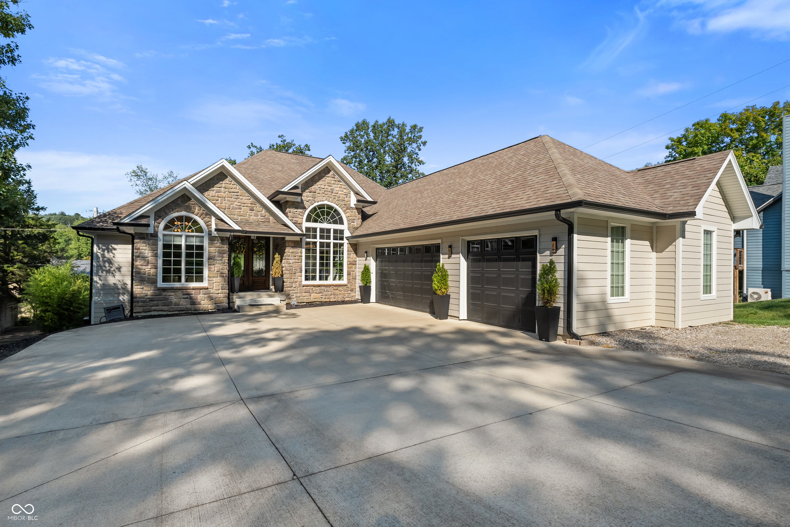 11911 W Grandview Drive