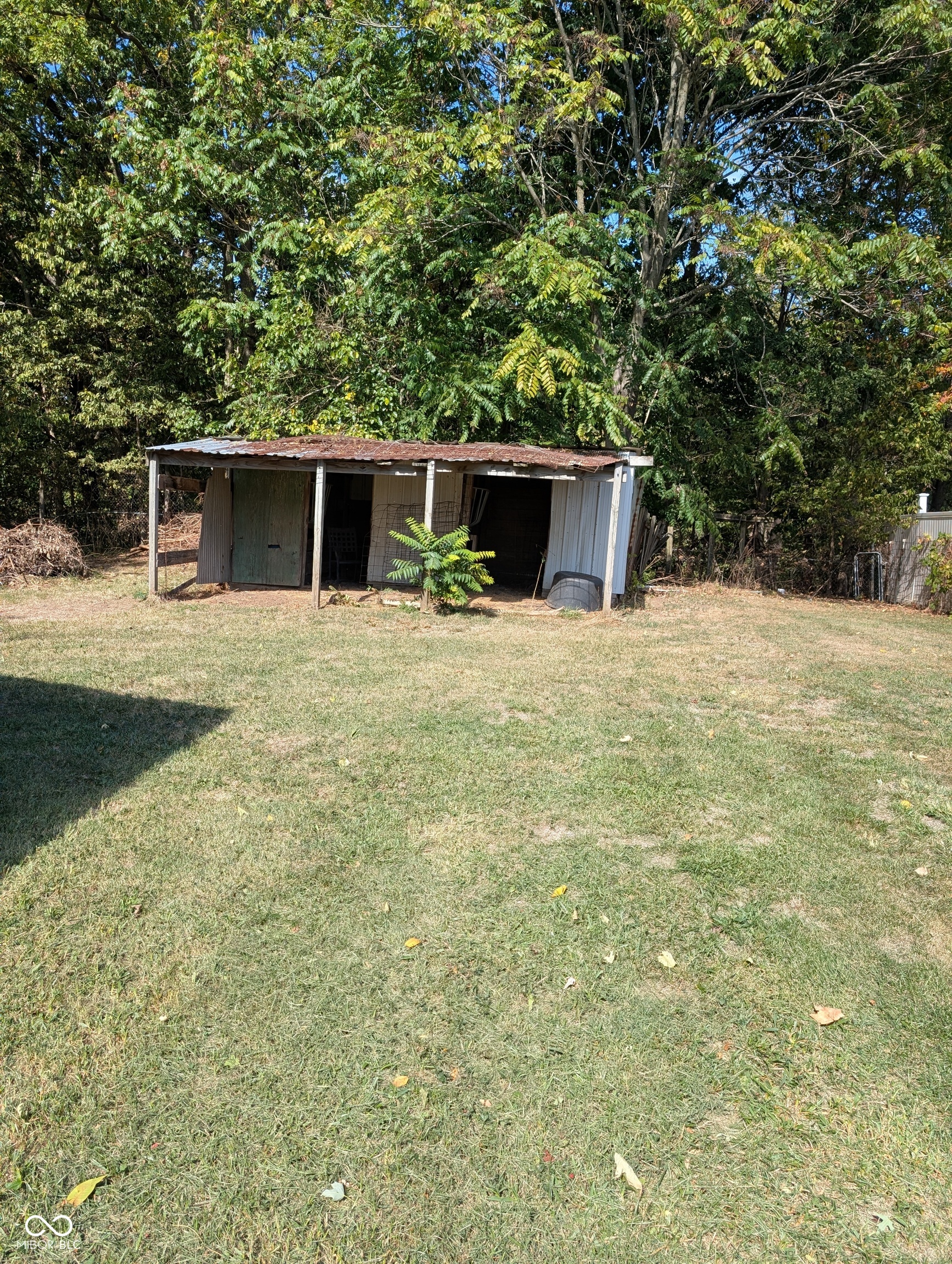 2294 E Eden Road