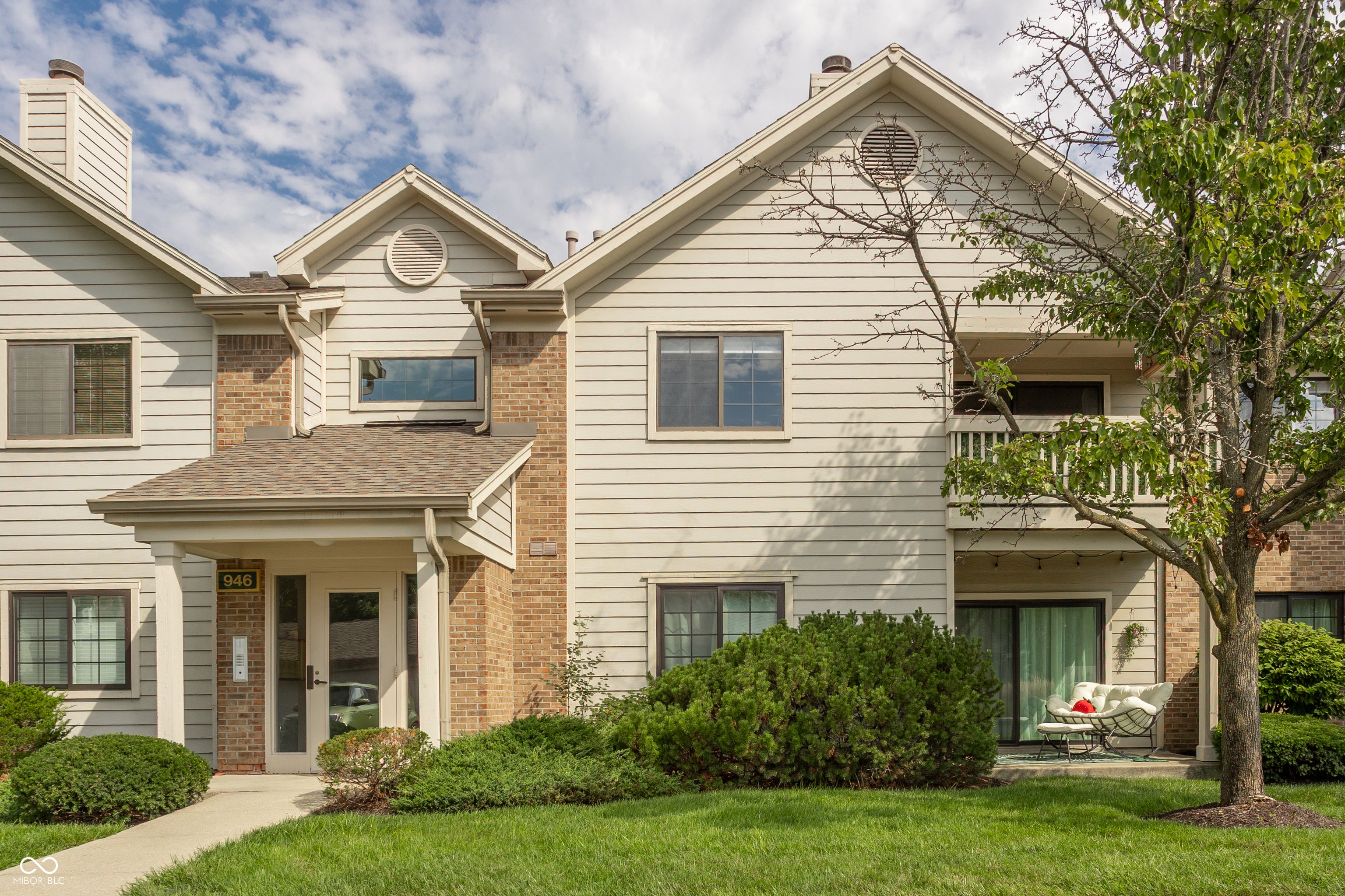 946 Lenox Lane UNIT 207