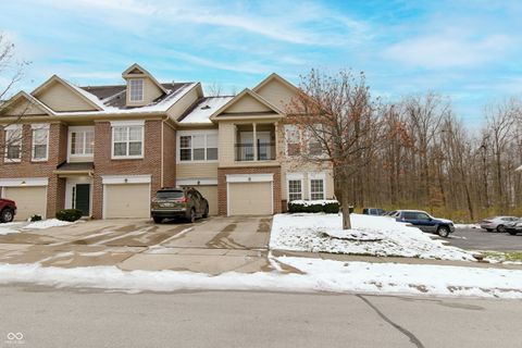 Photo of 1597 Lacebark Drive #B, Greenwood, IN 46143 (MLS # 22076091)