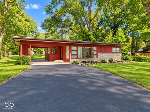 Photo of 930 Eustis Drive, Indianapolis, IN 46229 (MLS # 22124874)