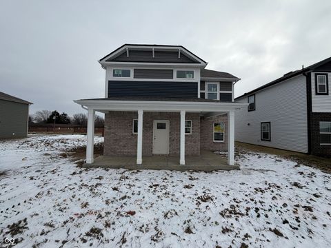 Photo of 191 Springfield Crossing, Greenfield, IN 46140 (MLS # 22076870)