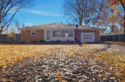 Photo of 6911 W Lockerbie Drive, Indianapolis, IN 46214 (MLS # 22074404)