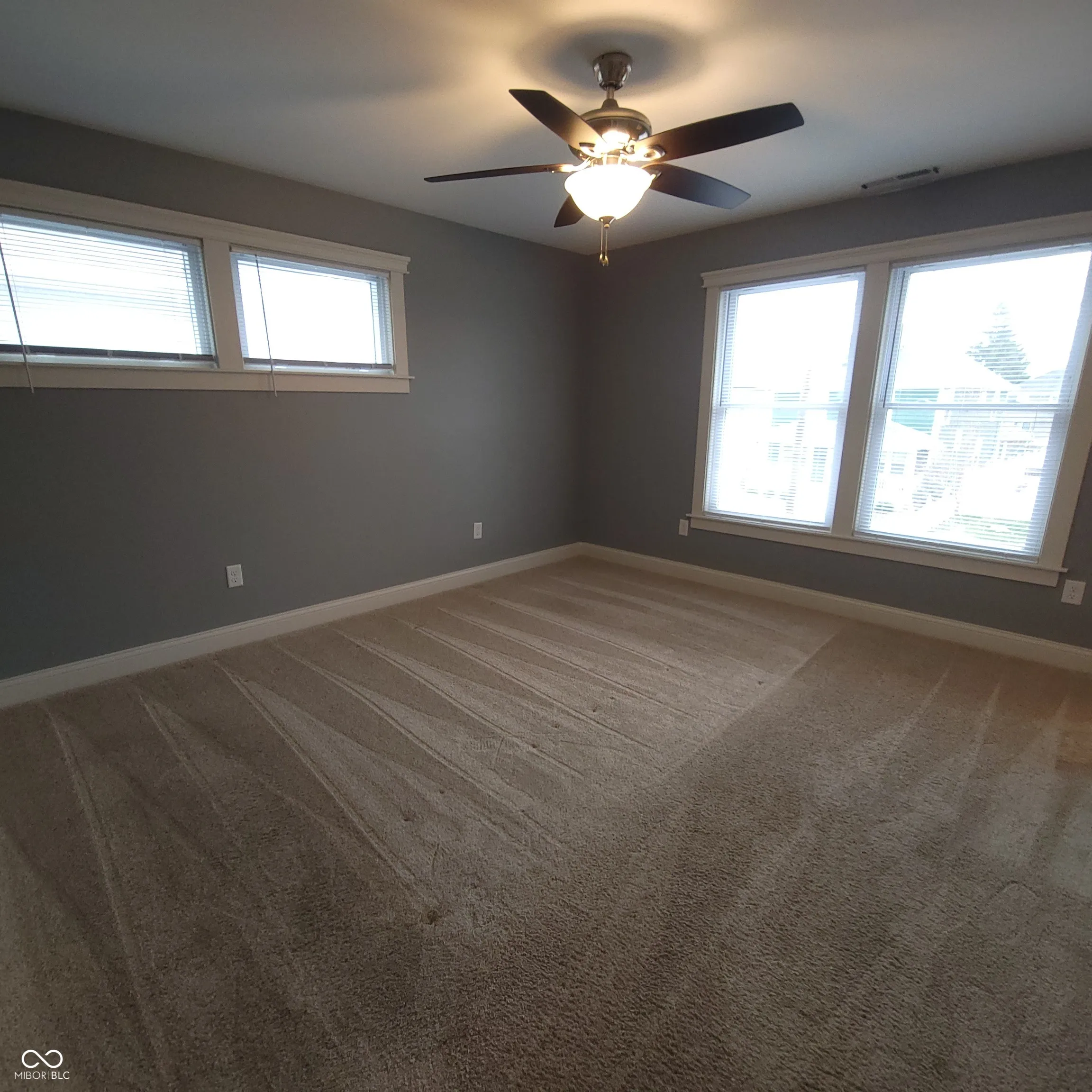 Indianapolis, Indiana 46205, United States, 3 Bedrooms Bedrooms, ,3 BathroomsBathrooms,Residential,Active,165642