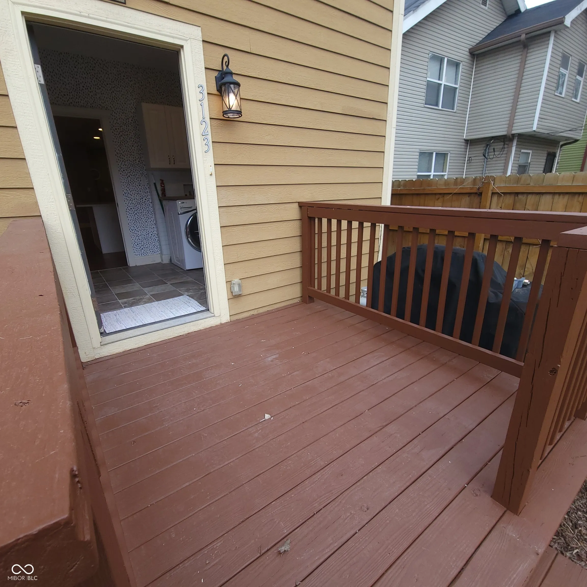 Indianapolis, Indiana 46205, United States, 3 Bedrooms Bedrooms, ,3 BathroomsBathrooms,Residential,Active,165642