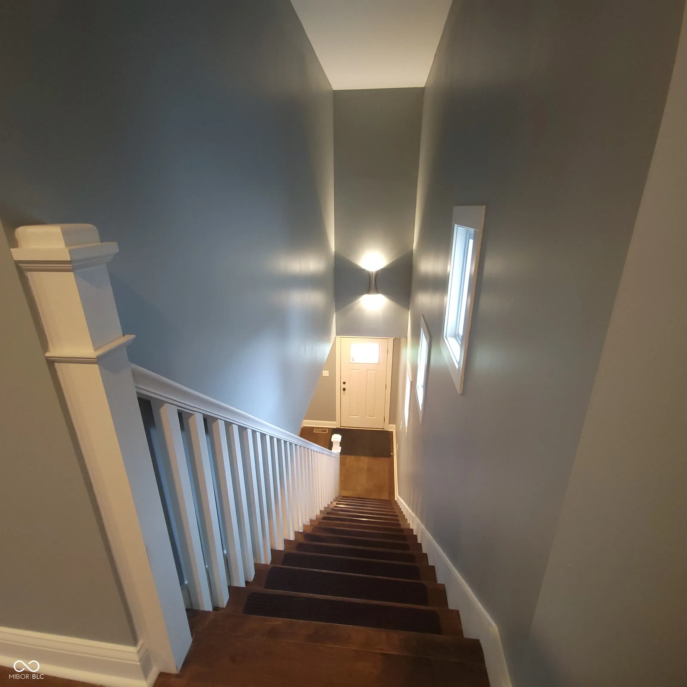 Indianapolis, Indiana 46205, United States, 3 Bedrooms Bedrooms, ,3 BathroomsBathrooms,Residential,Active,165642