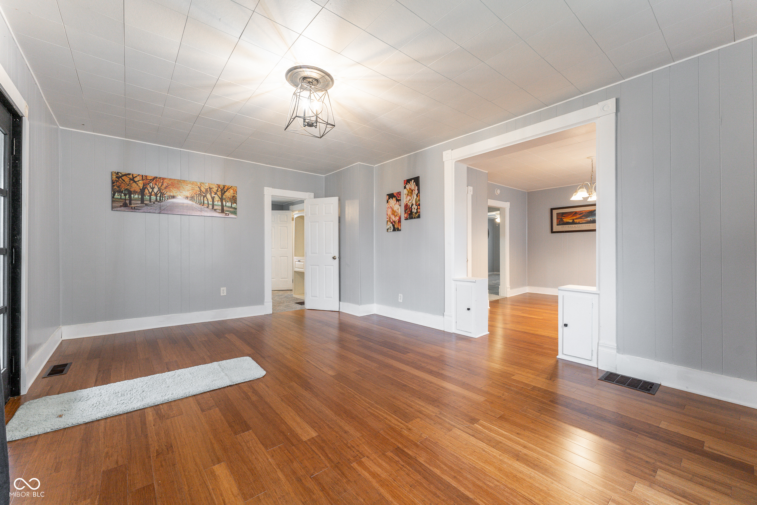 25 S Meridian Street