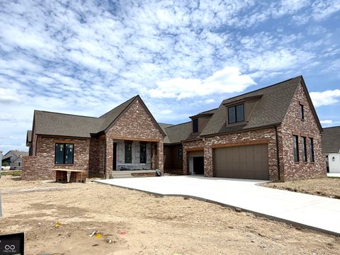 Photo of 16941 Tractive Drive, Westfield, IN 46074 (MLS # 22090238)