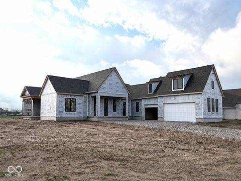 Photo of 16941 Tractive Drive, Westfield, IN 46074 (MLS # 22090238)