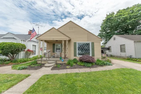 1913 Pennsylvania Street, Columbus, IN 47201 - MLS#: 22039731