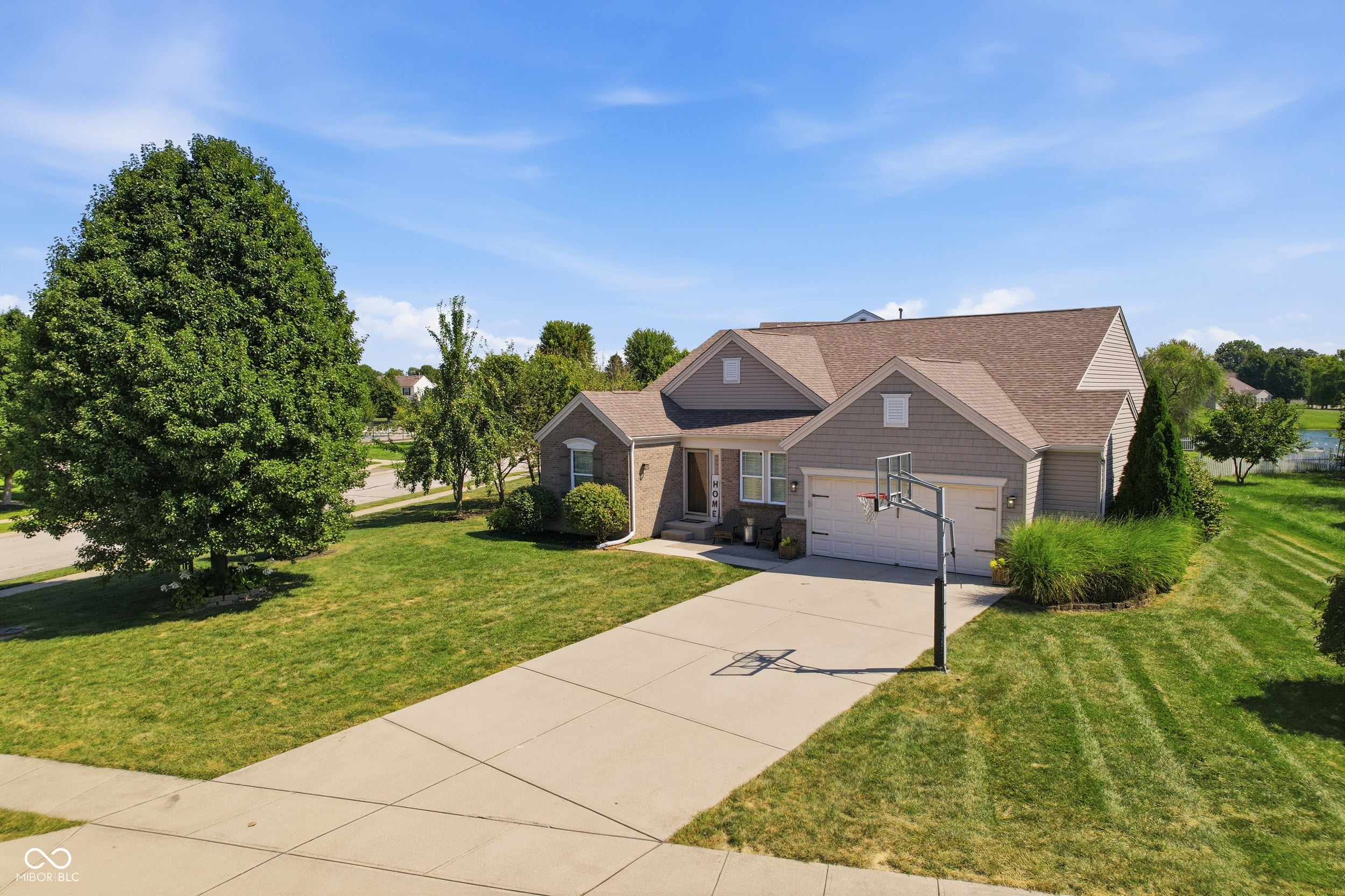 2225 Silver Rose Drive