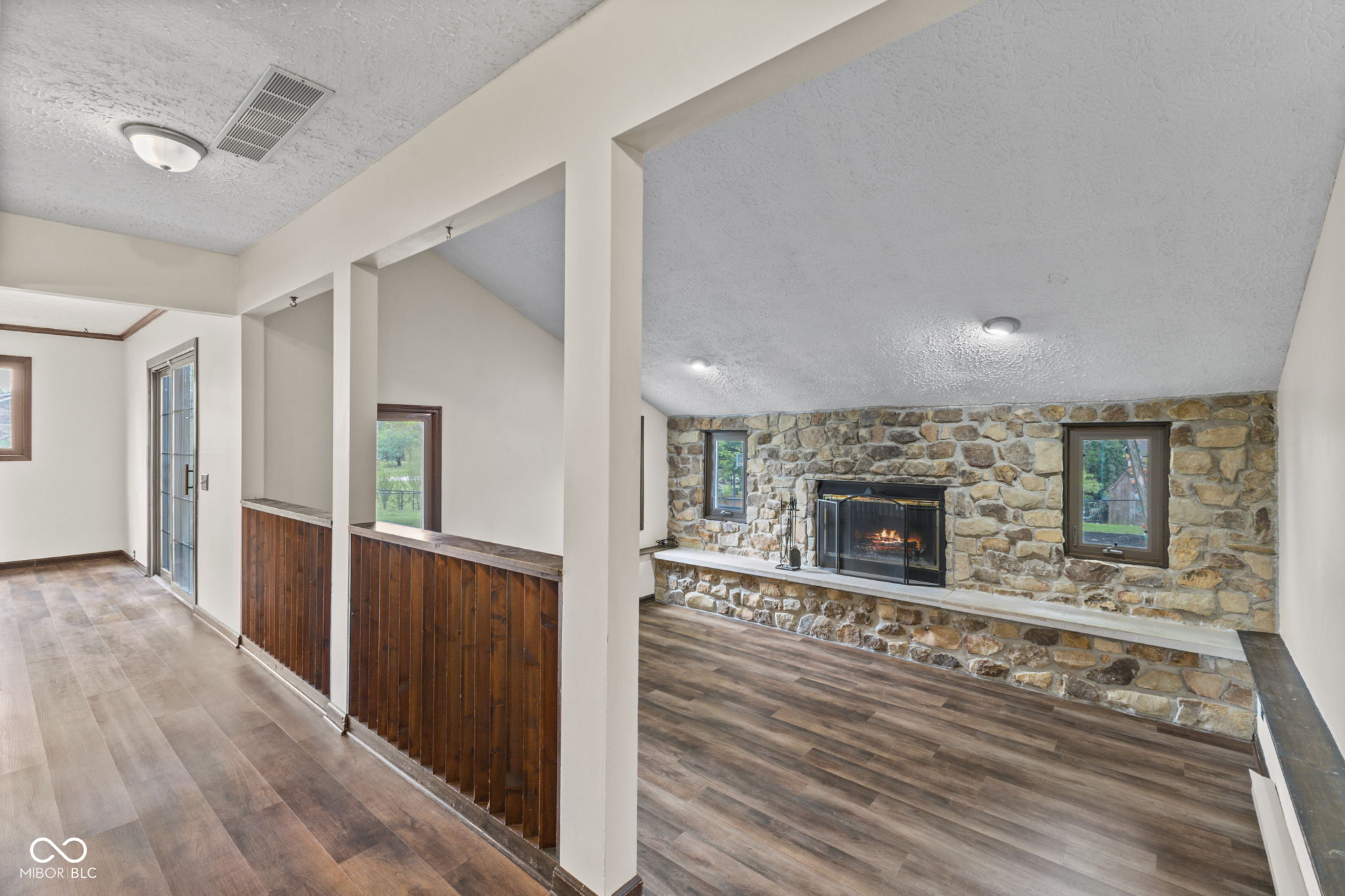 5974 Oak Hill West Drive
