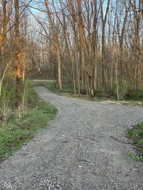 0 River Road Columbus IN 47201