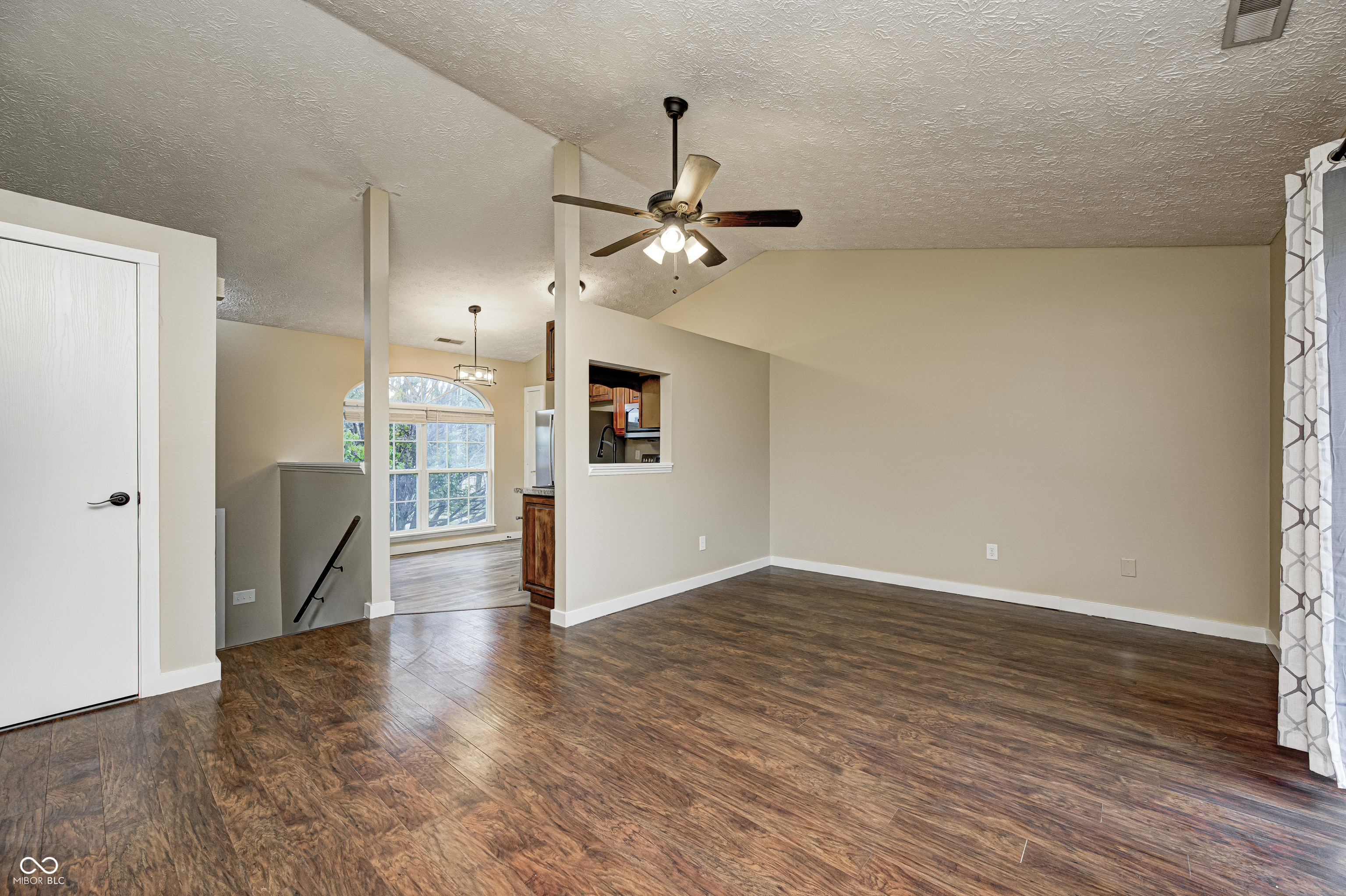 1521 Cottonwood Drive