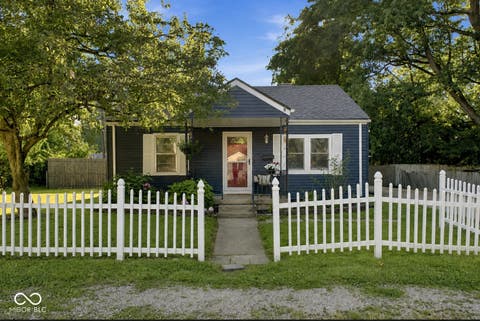 Photo of 119 Bing Boulevard, Anderson, IN 46017 (MLS # 22113261)