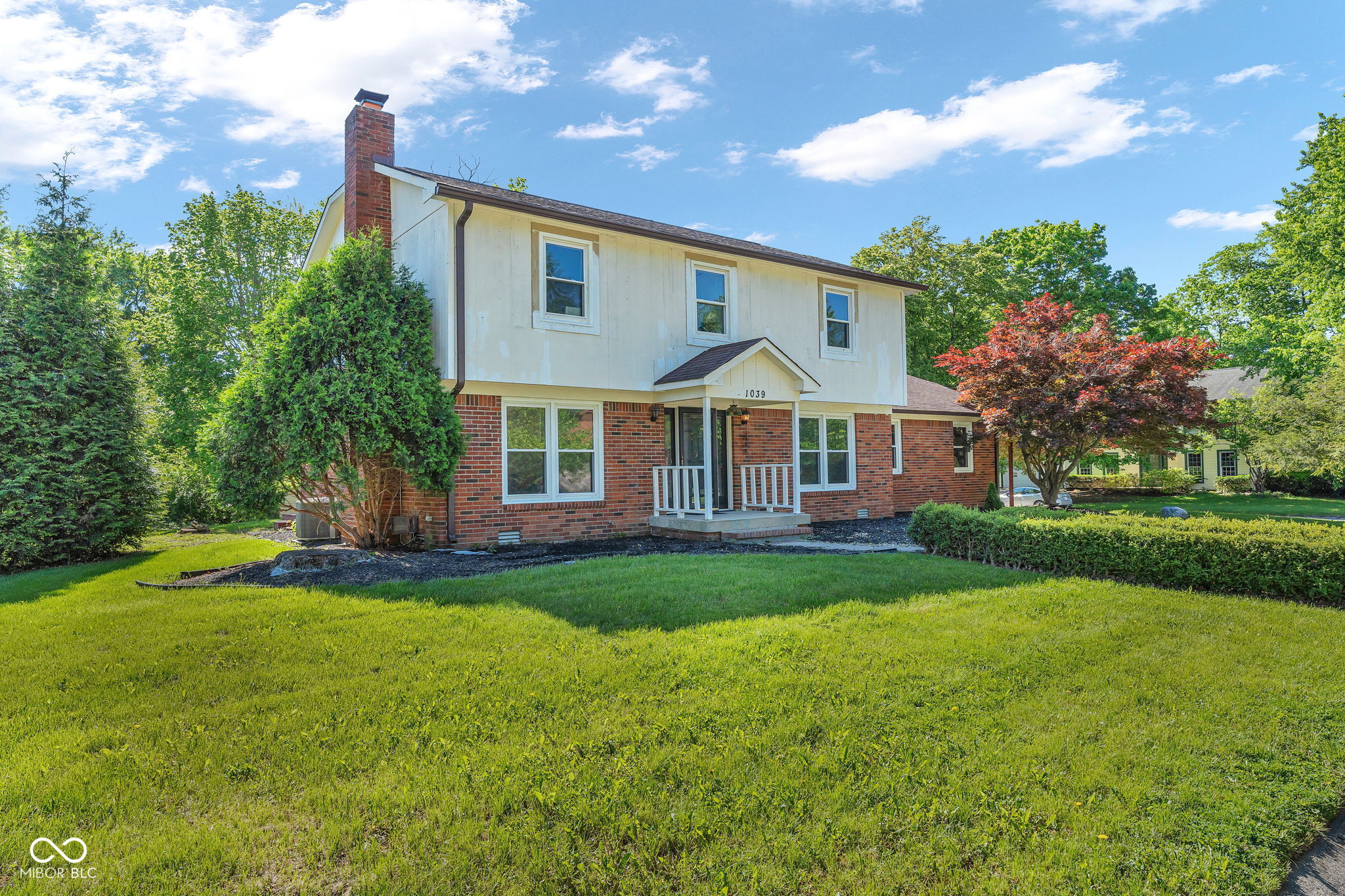 1039 Ridgeview Court