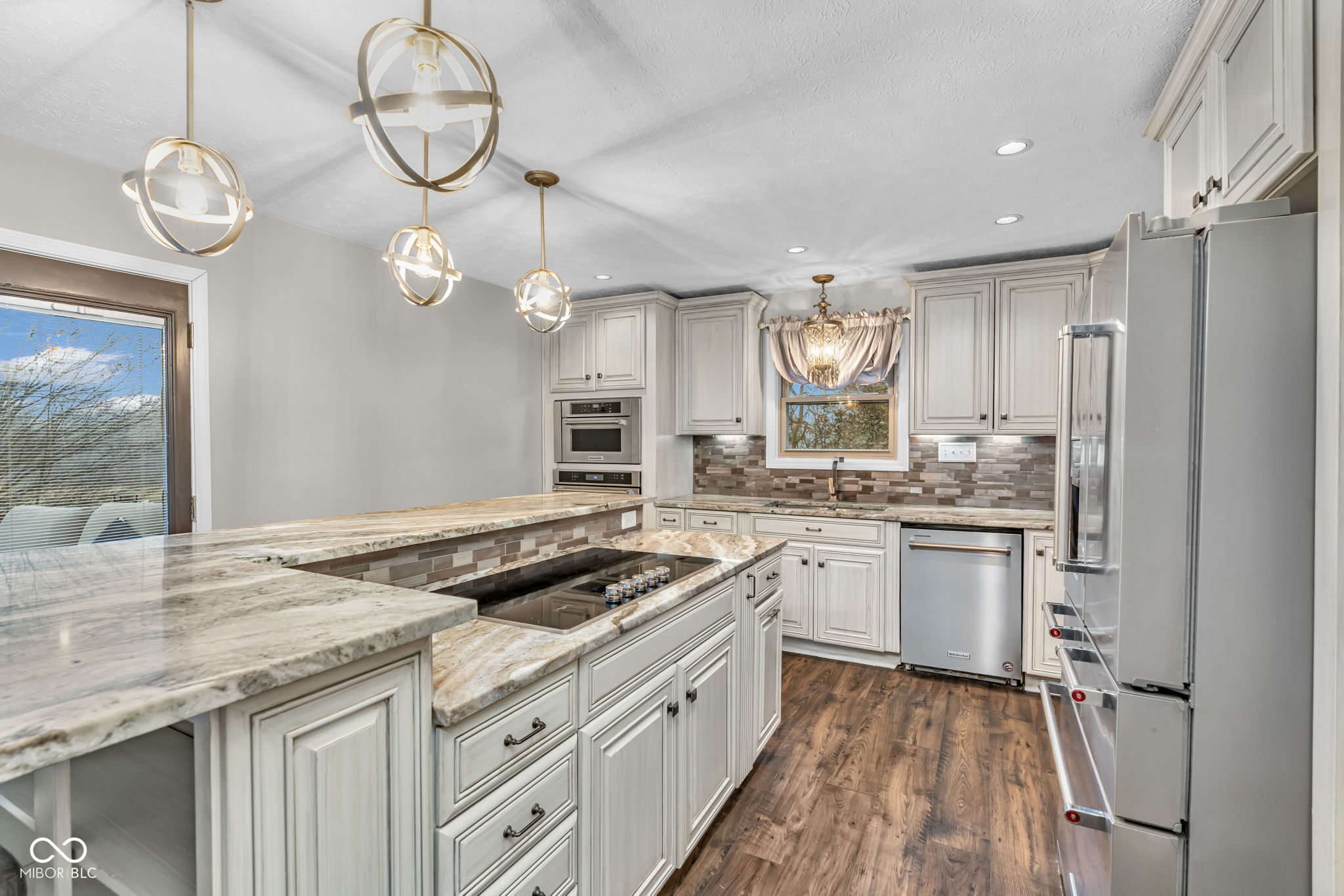 4953 Hillcrest Court