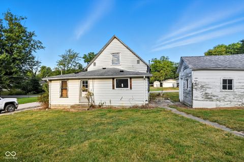 Photo of 34 W Oak Street, Jamestown, IN 46147 (MLS # 22066465)
