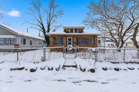 Photo of 3901 Hoyt Avenue, Indianapolis, IN 46203 (MLS # 22075362)