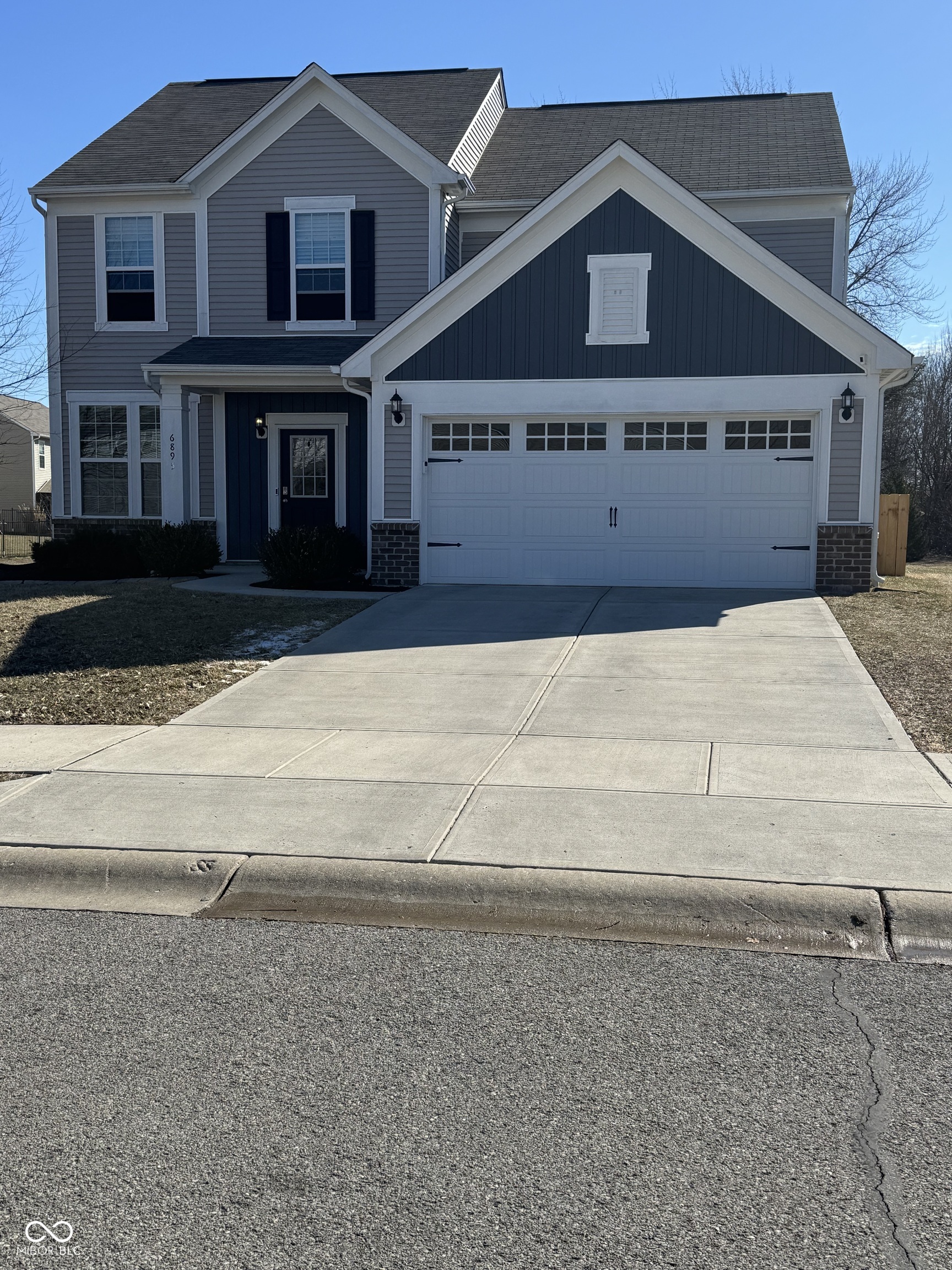 6895 Shooting Star Drive