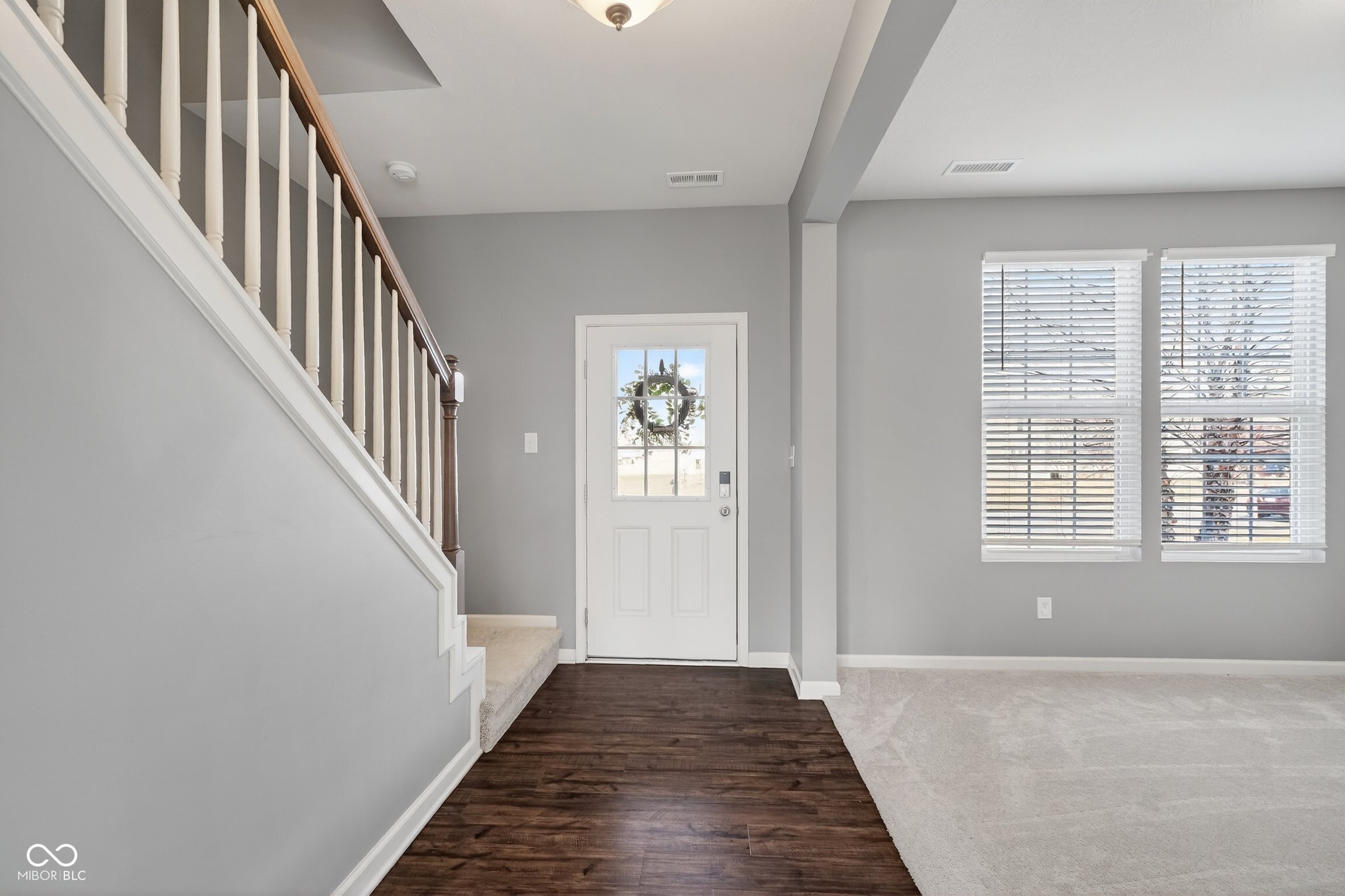 6895 Shooting Star Drive