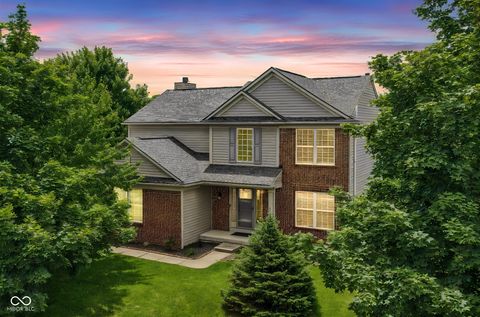 Photo of 6137 Dado Drive, Noblesville, IN 46062 (MLS # 22108570)