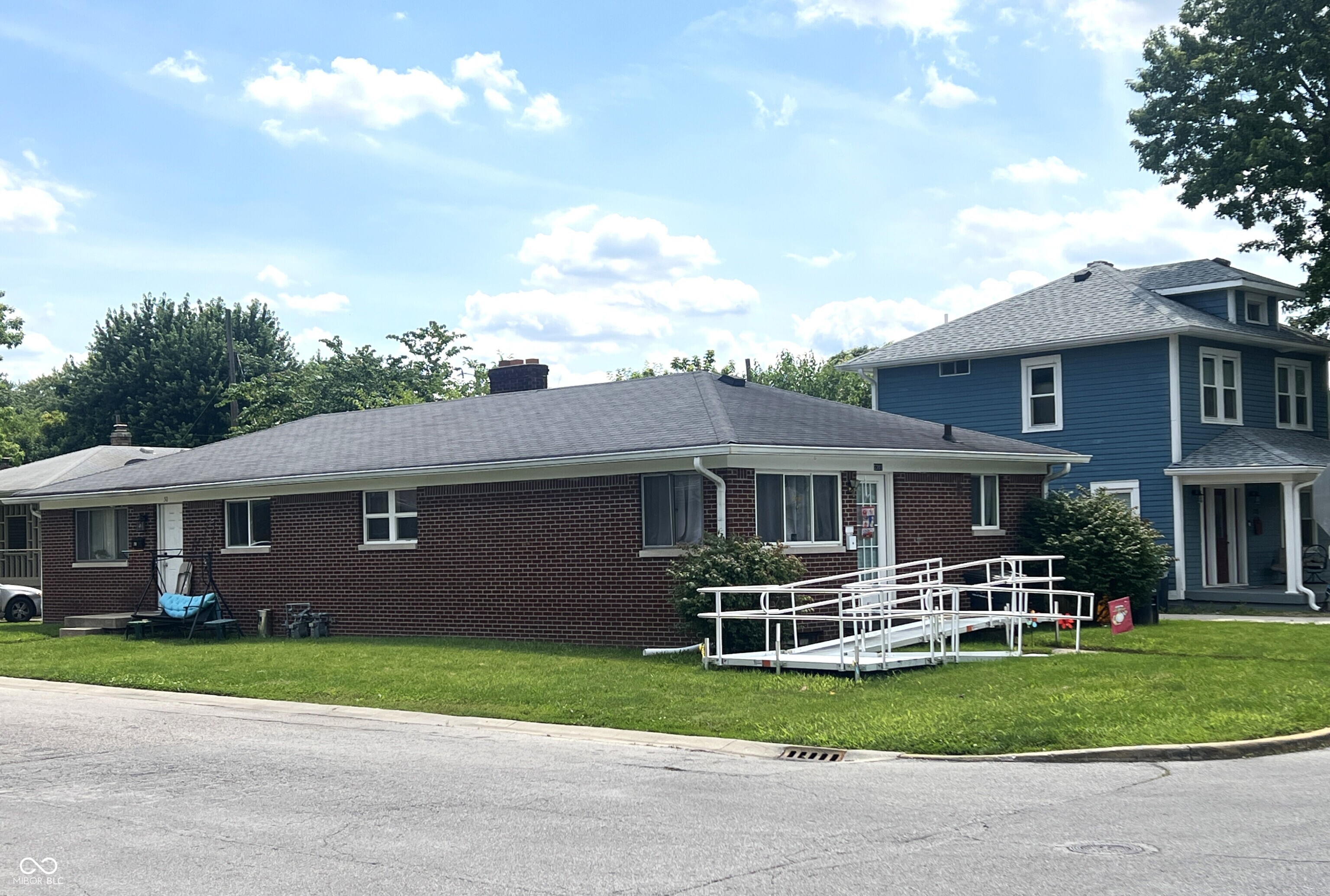 2201 Main Street