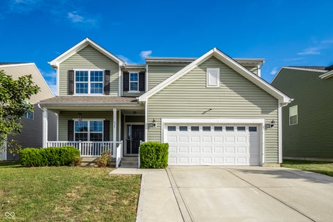 Photo of 828 Blue Ash Trail, Greenwood, IN 46143 (MLS # 22125593)