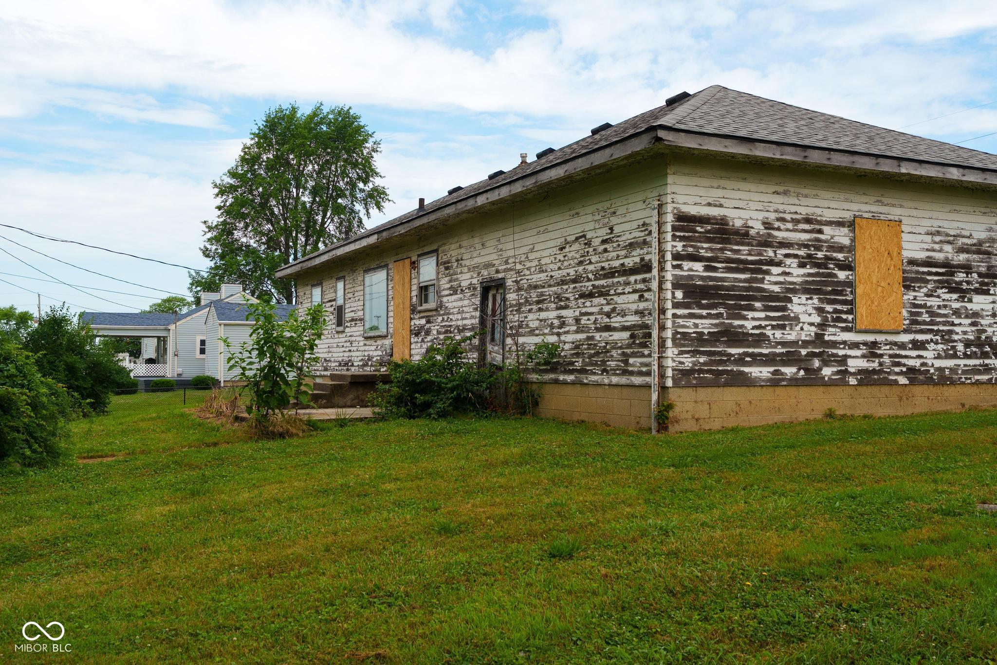 2239 W Main Street