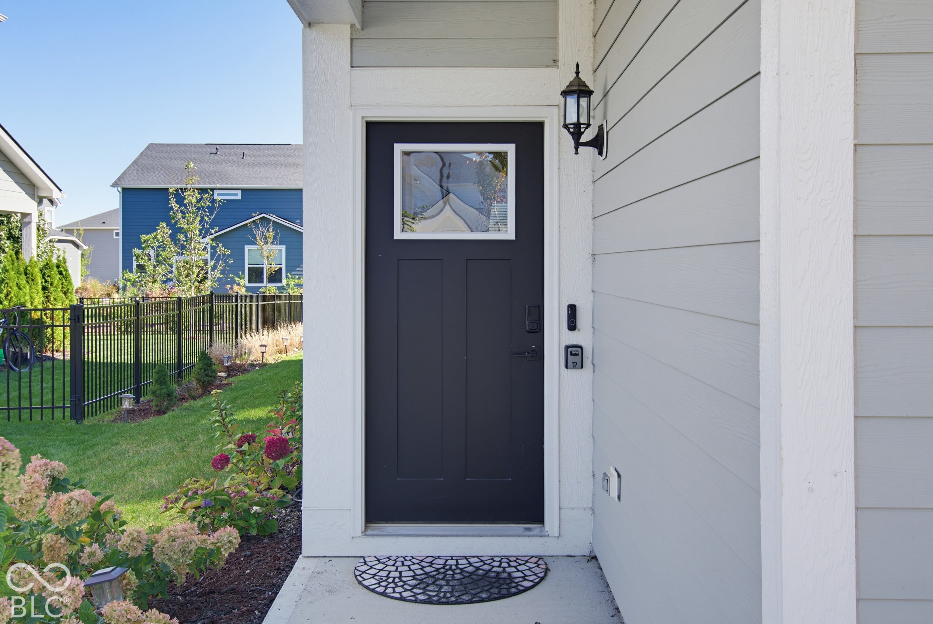 15334 Montfort