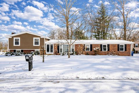 Photo of 402 Jenny Lane, Carmel, IN 46032 (MLS # 22077438)