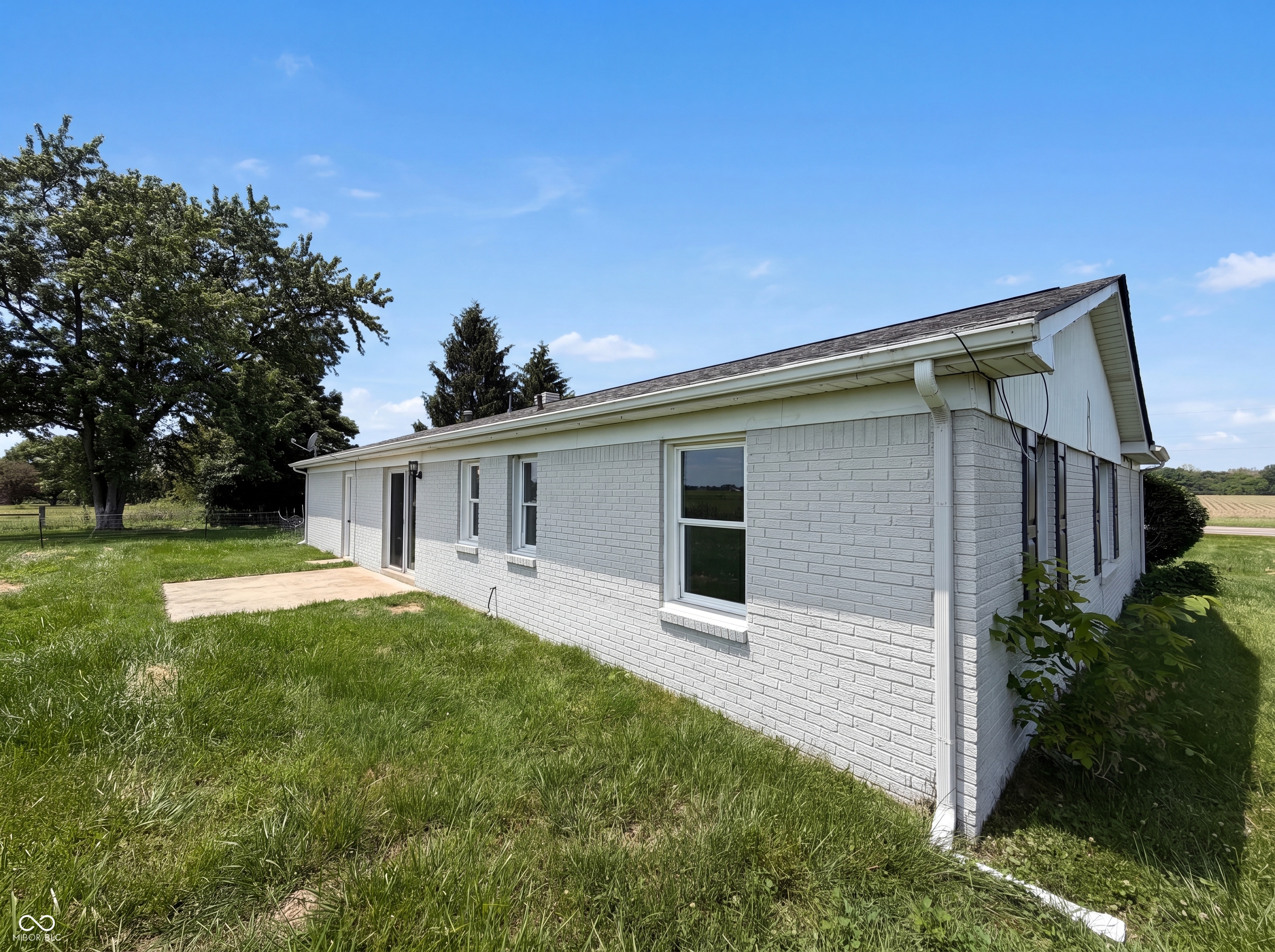 1677 E State Road 234