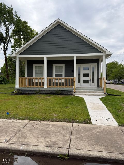 Photo of 977 W 26th Street, Indianapolis, IN 46208 (MLS # 22068020)