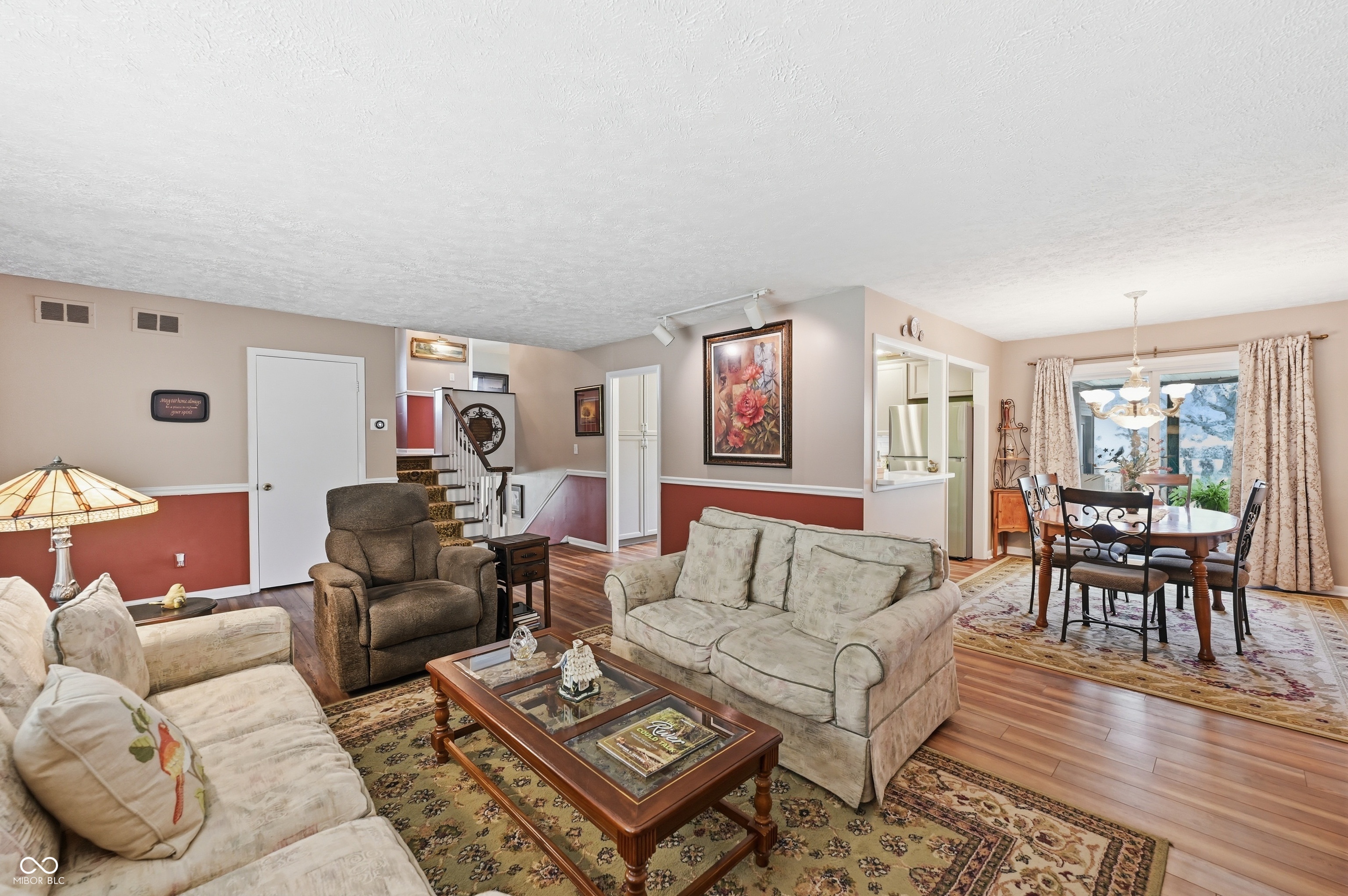 902 Old Orchard Road