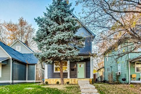 Photo of 430 N Keystone Avenue, Indianapolis, IN 46201 (MLS # 22094403)