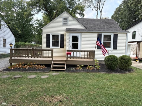 Photo of 6240 Evanston Avenue, Indianapolis, IN 46220 (MLS # 22124353)