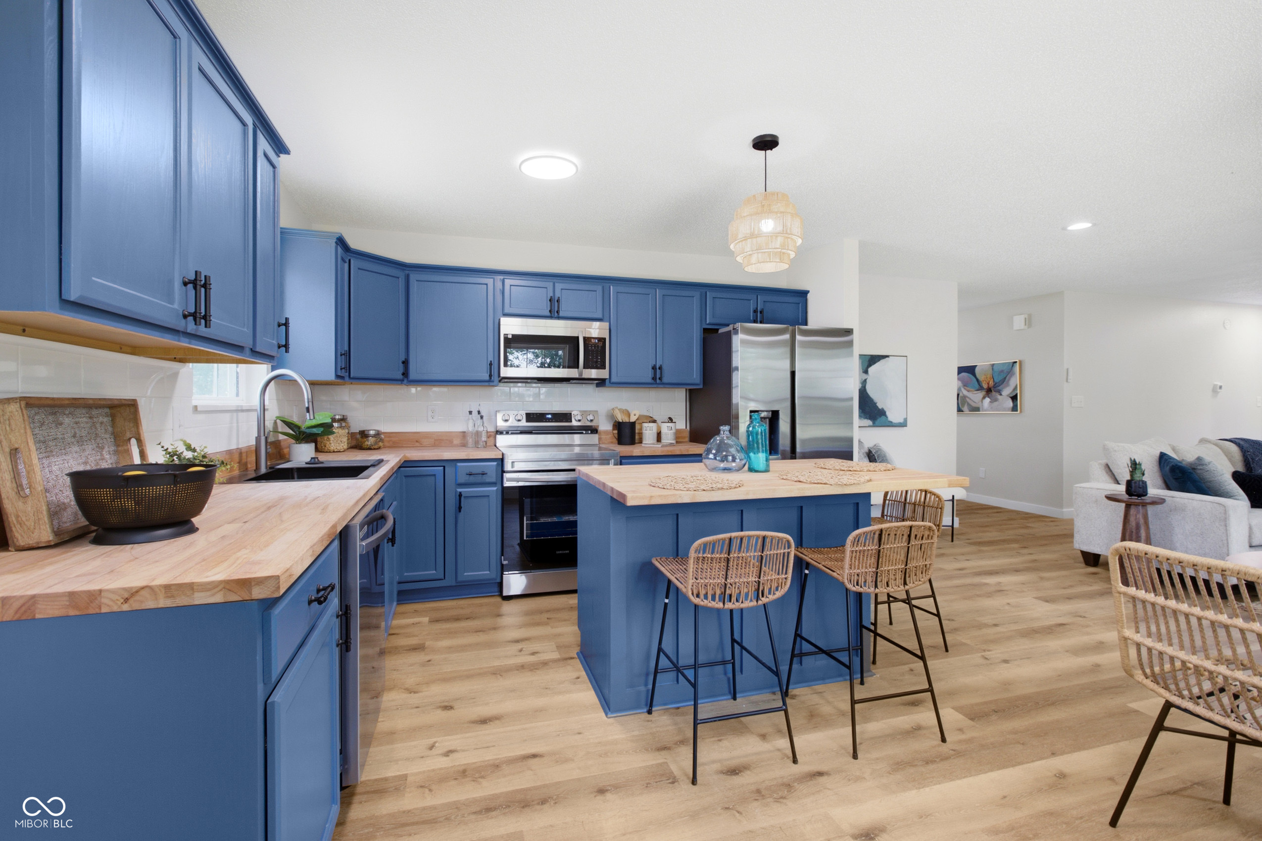 7267 Woodside Drive
