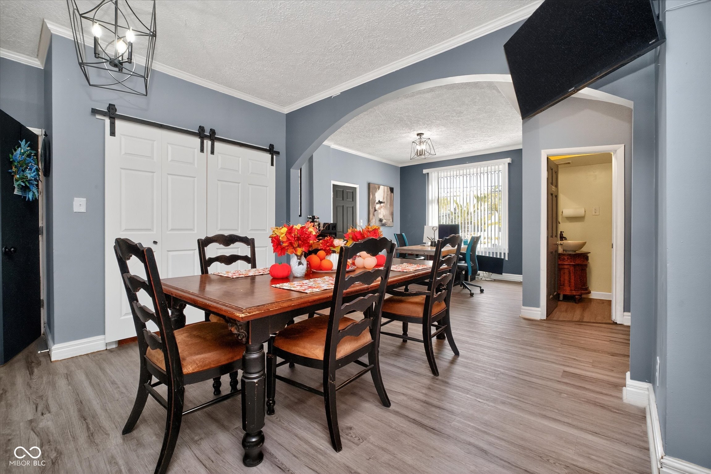 1829 Cunningham Road