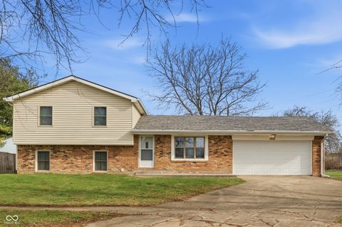 Photo of 1202 Victoria Drive, Lebanon, IN 46052 (MLS # 22090666)
