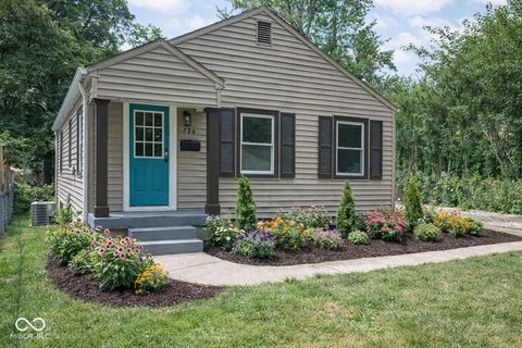 Photo of 726 N Routiers Avenue, Indianapolis, IN 46219 (MLS # 22084142)